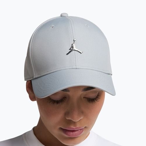 Kepurė su snapeliu Jordan Rise Structured Metal Jumpman light smoke grey/R511
