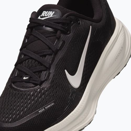 Bėgimo batai Nike Vomero 18 black/coconut milk/iron ore/summit white