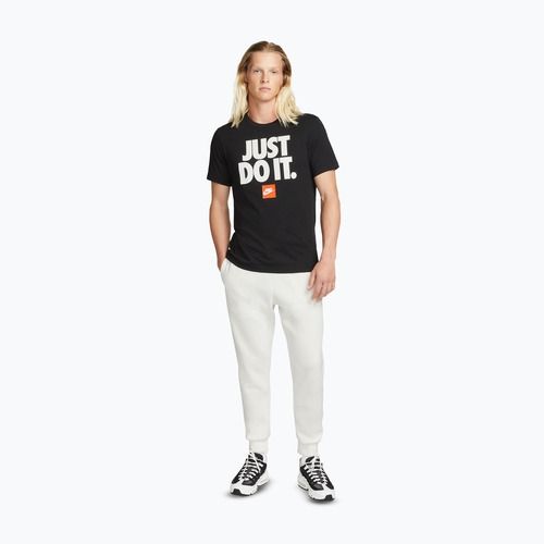 Vyriški marškinėliai Nike Sportswear black