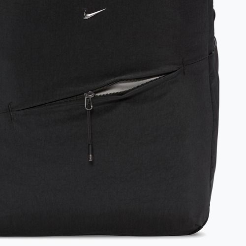 Miesto kuprinė Nike Aura 24 l black/black/gunmetal
