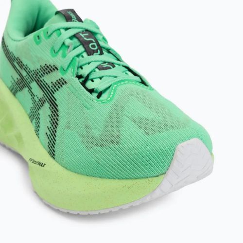 Moteriški bėgimo bateliai ASICS Novablast 5 vital green/black