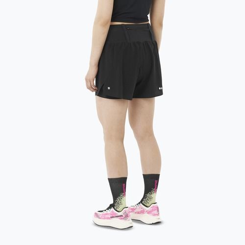 Moteriški bėgimo šortai Salomon Sense Aero 2IN1 Trail 4" deep black