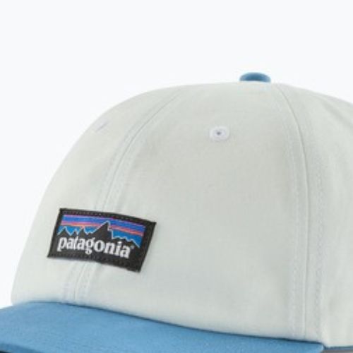 Kepurė su snapeliu Patagonia P-6 Label Trad birch white w/shore blue
