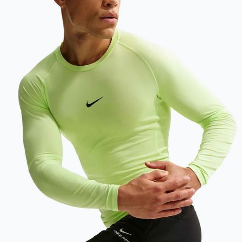 Vyriški treniruočių marškinėliai ilgomis rankovėmis Nike Pro Dri-Fit Tight Fitness light liquid lime/black