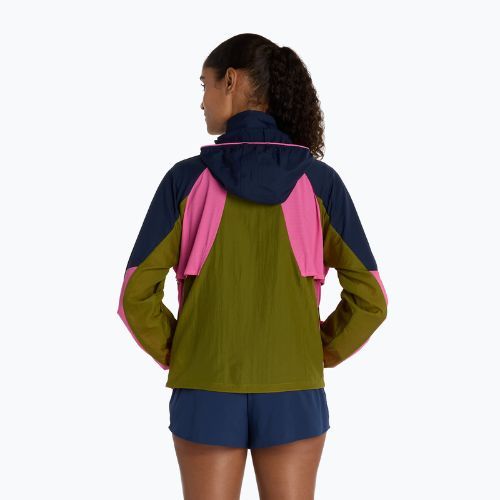 Moteriška bėgimo striukė New Balance RC sea moss