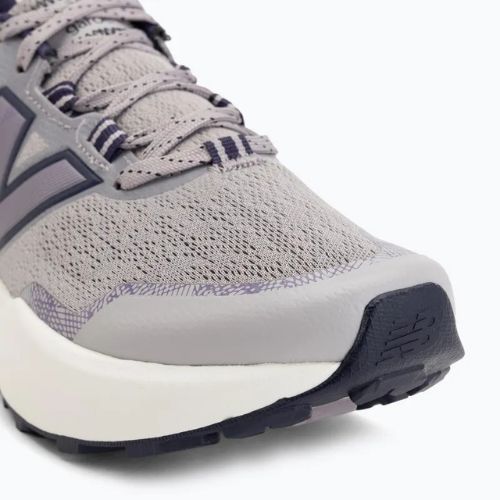 Moteriški bėgimo batai New Balance Fresh Foam Garoe V2 truffle salt/boysenberry/black