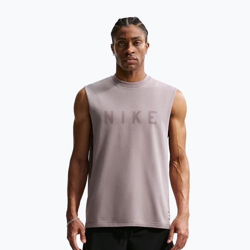 Vyriški treniruočių marškinėliai Nike Athletic Club Dri-Fit light violet ore/light violet ore