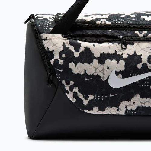 Treniruočiųkrepšys Nike Brasilia Duffel Small 41 l chalk/black/white
