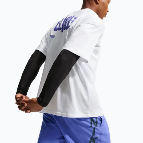 Vyriški treniruočių šortai Nike Form Dri-Fit Versatile 7" persian violet/black