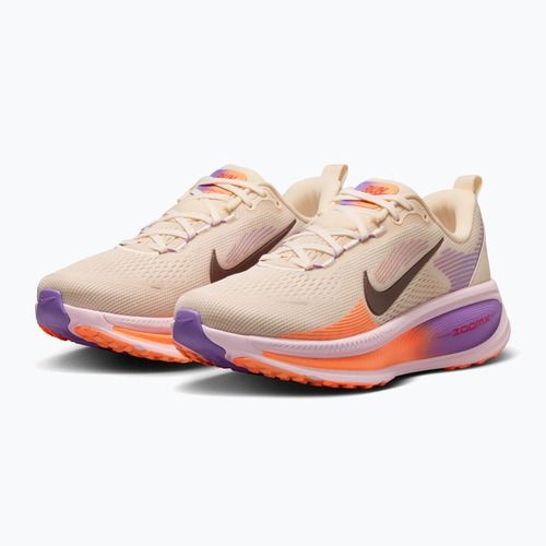 Moteriški bėgimo batai Nike Vomero 18 chalk/pink foam/bright violet/tattoo