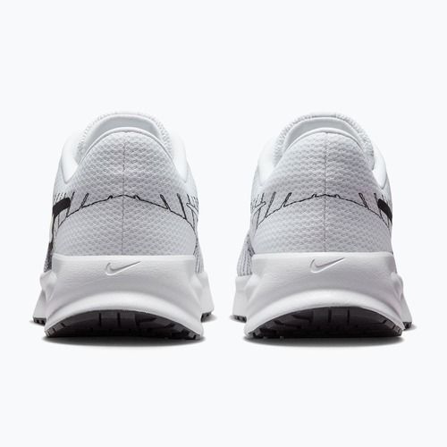 Vyriški bėgimo batai Nike Run Defy white/black