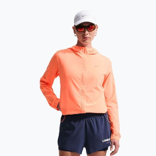 Moteriška bėgimo striukė Nike Swift Repel Packable orange pulse