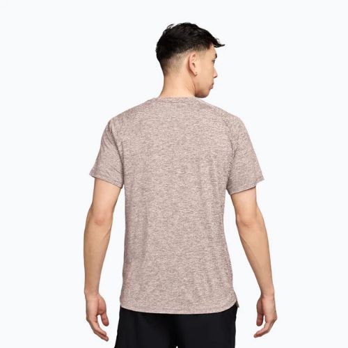 Vyriški bėgimo marškinėliai Nike Stride ADV silt red