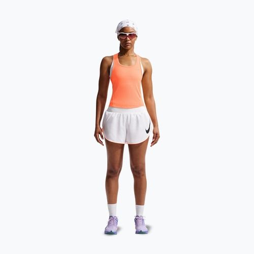 Moteriški bėgimo šortai Nike Tempo Swoosh Dri-Fit Mid-Rise Brief-Lined white/orange pulse/black