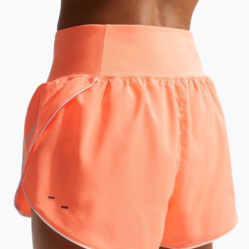 Moteriški bėgimo šortai Nike Tempo Swoosh Dri-Fit Mid-Rise Brief-Lined orange pulse/white