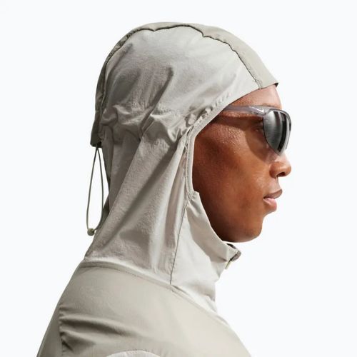 Vyriška bėgimo striukė Nike Stride Dri-Fit light army/spruce fog