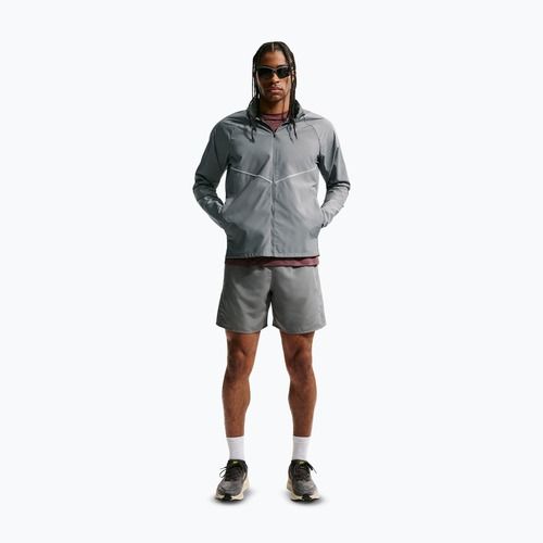 Vyriška bėgimo striukė Nike Miler Repel UV smoke grey/smoke grey