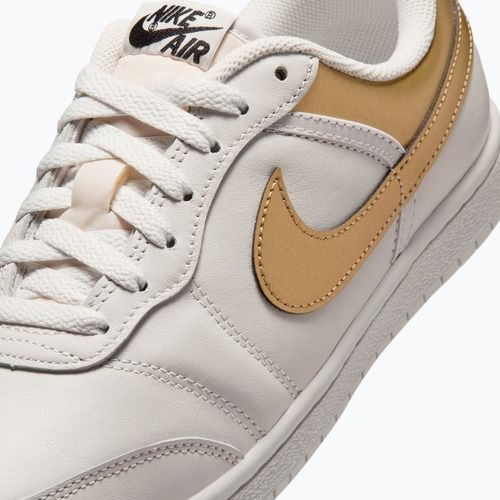 Moteriški batai Air Jordan Skyline Low swan/black/metallic gold