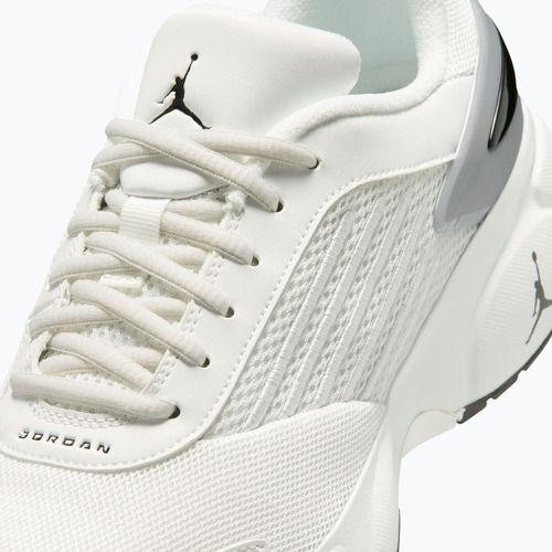 Moteriški batai Jordan Trunner Flow summit white/metallic silver/black