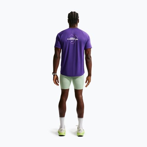 Vyriški bėgimo marškinėliai Nike Stride Dri-Fit ADV court purple