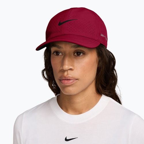 Kepurė su snapeliu Nike Dri-FIT ADV Club team red/pale ivory