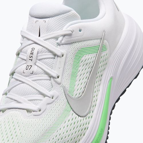 Moteriški bėgimo batai Nike Quest 7 white/illusion green/metallic silver