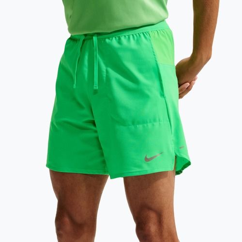 Vyriški bėgimo šortai Nike Stride Dri-Fit 2in1 7" green spark