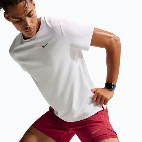 Vyriški bėgimo šortai Nike Stride Dri-Fit 2in1 7" tough red