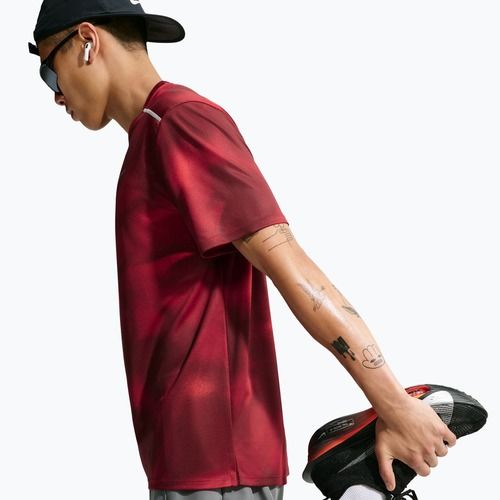 Vyriški bėgimo marškinėliai Nike Miler light crimson