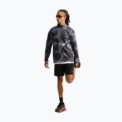 Vyriška bėgimo striukė Nike Miler black/smoke grey