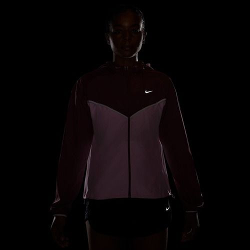 Moteriška bėgimo striukė Nike Tempo Windrunner pink smoke/pink rise