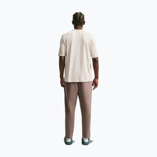 Vyriški treniruočių marškinėliai Nike 24.7 ImpossiblySoft Light light orewood brown/sail/lilght iron ore