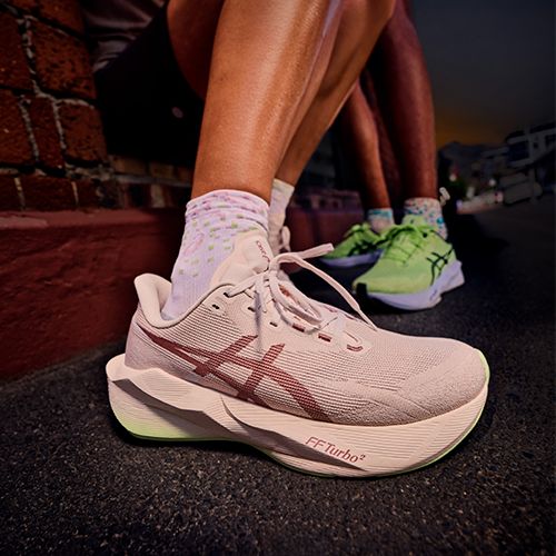 Moteriški bėgimo batai ASICS Novablast 6 hazy lilac/rose dust