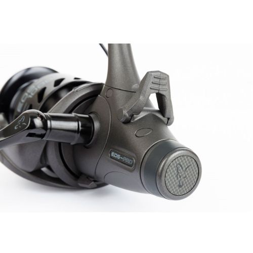 Fox International EOS 10K Pro karpių žvejybos ritė juoda CRL081