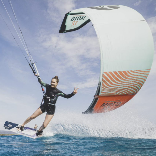 Cabrinha Moto jėgos aitvaras raudonas K2KOMOTOX012001