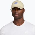 Kepurė su snapeliu Nike Club Unstructured Futura Wash light khaki/sapphire