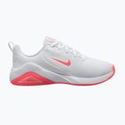 Moteriški treniruočių batai Nike Bella 7 white/white/hot lava