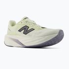 Moteriški bėgimo batai New Balance FuelCell Rebel V5 pistachio butter/sea salt