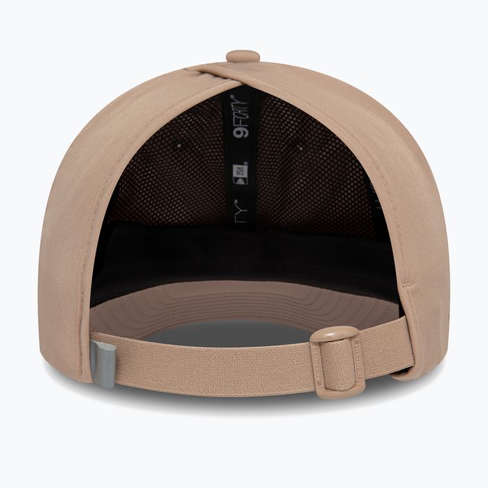 Moteriška kepuraitė su snapeliu New Era Open Back Cap pastel brown 4