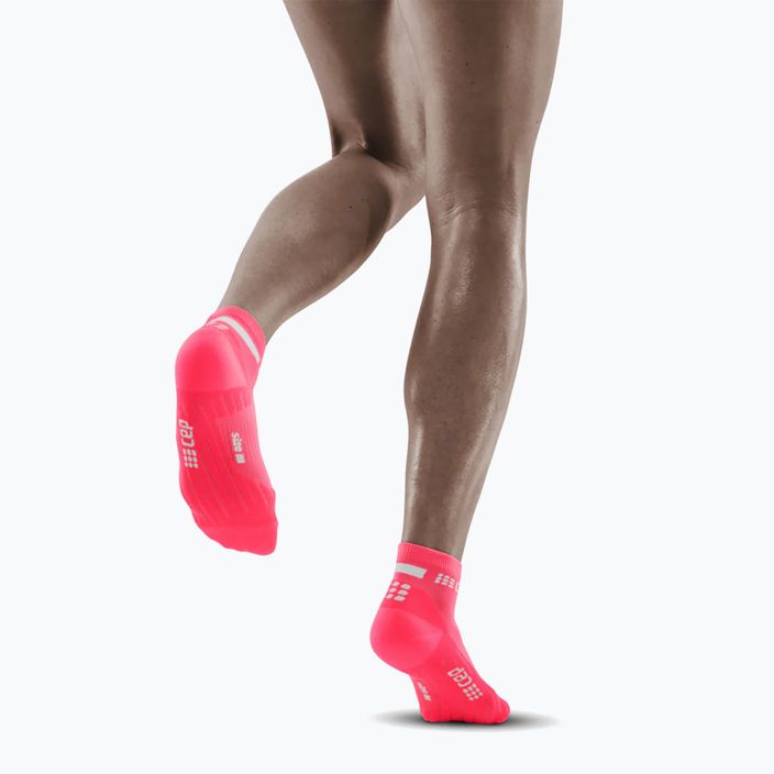 Moteriškos kompresinės bėgimo kojinės CEP 4.0 Low Cut pink 3