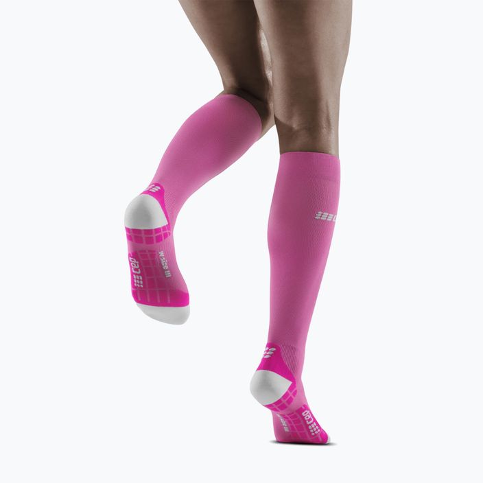 Moteriškos kompresinės bėgimo kojinės CEP Ultralight pink/dark red 5