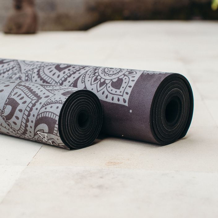 Yoga Design Lab Combo jogos kelioninis kilimėlis 1,5 mm juodos spalvos Mandala Black 9
