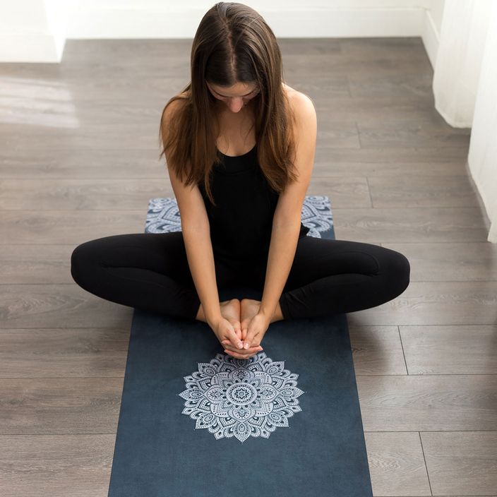 Yoga Design Lab kombinuotas jogos kelioninis kilimėlis 1,5 mm tamsiai mėlynas Mandala Sapphire 5