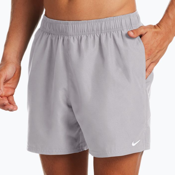 Vyriški maudymosi šortai Nike Essential 5" Volley pilkos spalvos NESSA56-079 4