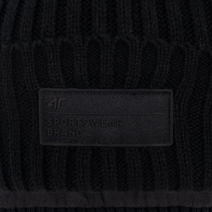 Vyriška žieminė kepurė 4F CAM013 tamsiai juoda 4