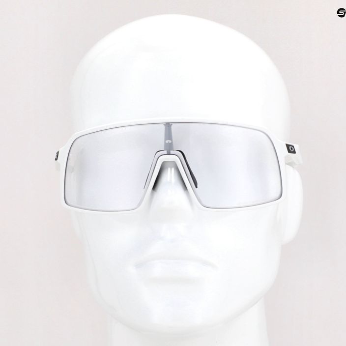 Oakley Sutro matinės baltos/skaidrios iki juodos spalvos fotochrominiai dviratininkų akiniai 0OO9406 11