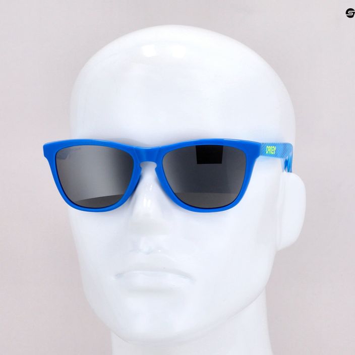 Oakley Frogskins aukštos rezoliucijos poliruoti safyro/prizm black akiniai nuo saulės 0OO9013 6