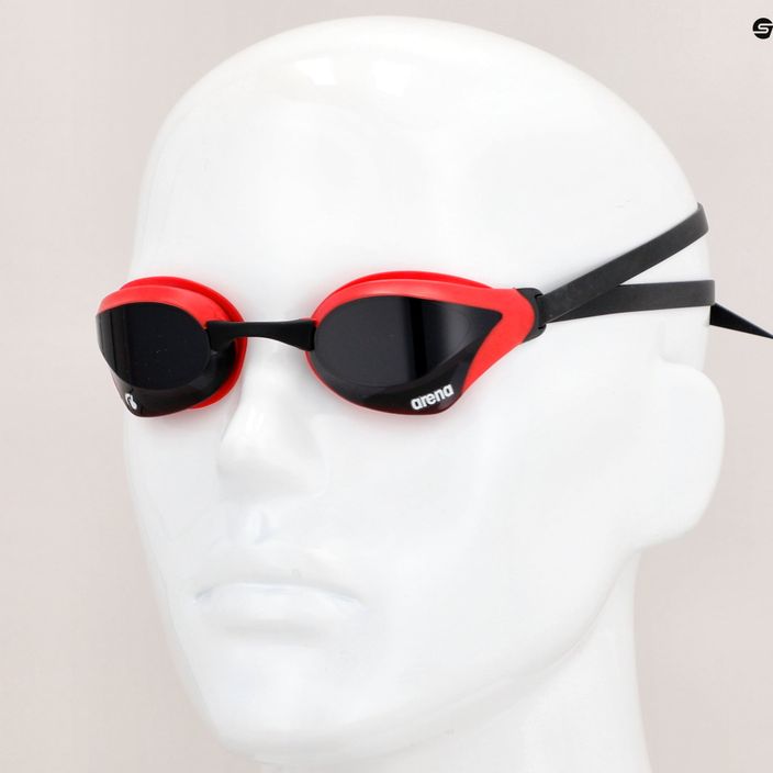Arena Cobra Core Plaukimo akiniai dūminiai/raudoni 9