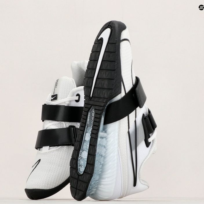 Nike Romaleos 4 baltos/juodos spalvos sunkiosios atletikos bateliai 16
