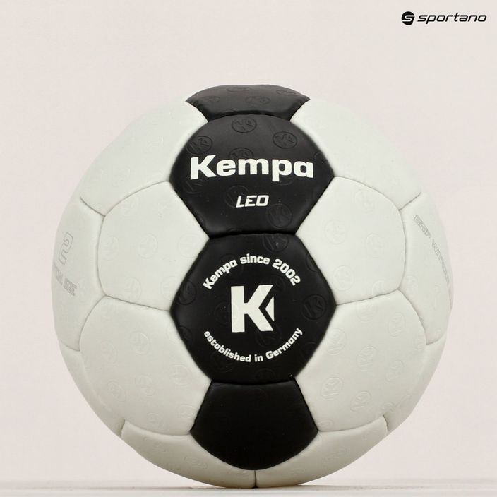 Kempa Leo Black&White rankinio kamuolys 200189208 dydis 2 6